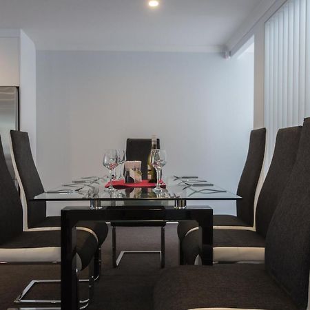 The York Apartments Hamilton Extérieur photo