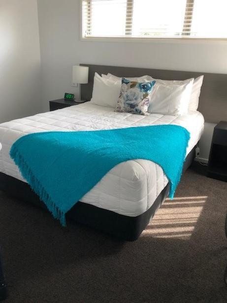 The York Apartments Hamilton Extérieur photo